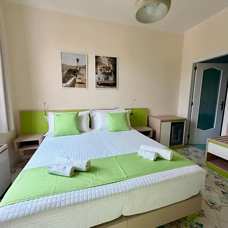 Relais Santa Lucia 住宿加早餐酒店 3*